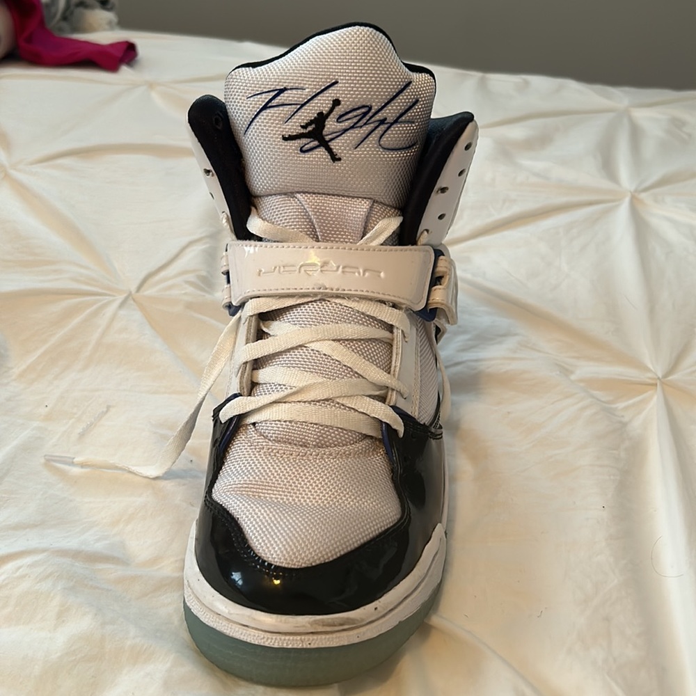 Jordan Flights, Size US 7